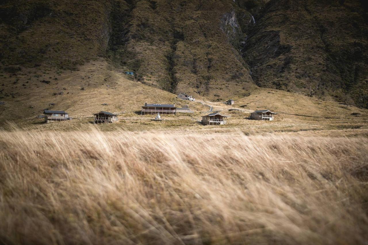 Minaret Station Alpine Lodge Уанака Екстериор снимка